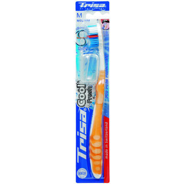 Periute de dinti clasice Periuta de dinti Trisa Cool&Fresh Medium, cu capac protectie cadou