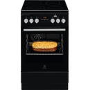 Electrolux LKR564200K, Vitroceramica, 4 zone de gatit, Cuptor electric multifunctional, SteamBake, AirFry, Autocuratare catalitica, Grill electric, Clasa A, 50 cm, Negru