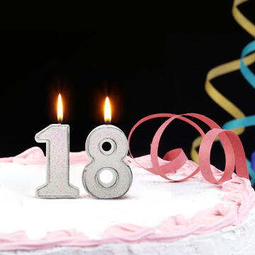 Family Lumânare pentru tort în forma cifrei 9