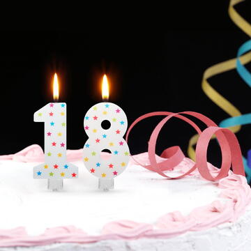 Family Lumânare pentru tort în formă de 5