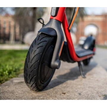 Trotineta electrica Trotineta Ninebot by Segway eKickscooter D18E, negru/rosu