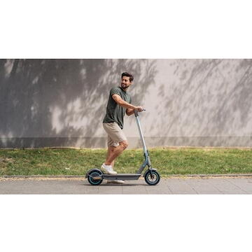 Motus Scooty 10 Plus 2022