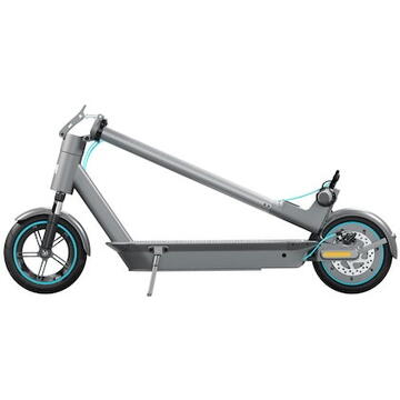 Motus Scooty 10 Plus 2022