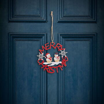 Familly Christmas Decor de Craciun - Om de zapada din lemn, rosu - 10 cm