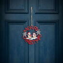 Familly Christmas Decor de Craciun - Om de zapada din lemn, rosu - 10 cm