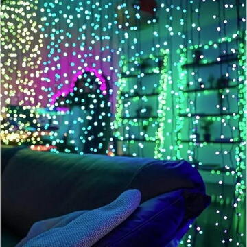 twinkly INTELLIGENT LED CURTAIN  400 RGBW 1.5X2.1 M