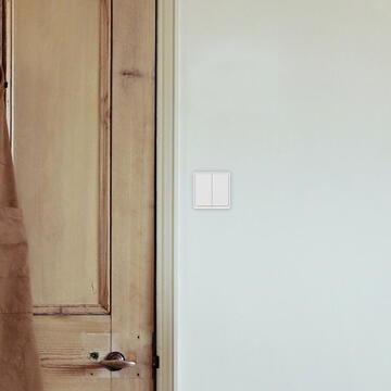 Intrerupator inteligent TESLA TSL-SWI-WIFI2, Wireless, 100‒240 V, Alb