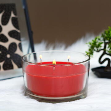 Vog und Arths Lumânare parfumată – Căpșuni & frișcă – 350 g