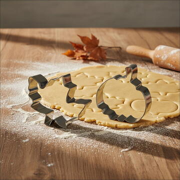 GLOBIZ Set 2 forme metalice pentru prăjituri – frunză și dovleac – 8 cm