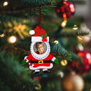 GLOBIZ Decorațiune foto din fetru – cu clopoțel – model turtă dulce, Moș sau pinguin – 13 x 17 cm – suspendabilă