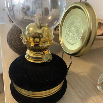 Lampa cu gaz lampant Vivatechnix Classic TR-1002N, rezervor sticla cu catifea, oglinda metal, Negru