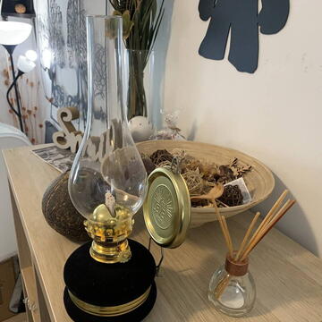 Lampa cu gaz lampant Vivatechnix Classic TR-1002N, rezervor sticla cu catifea, oglinda metal, Negru