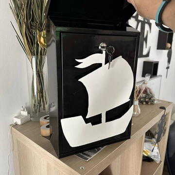 Cutie postala Vivatechnix Boat KRO-1231, otel, 400x250x100mm, Negru/Alb, 2 chei