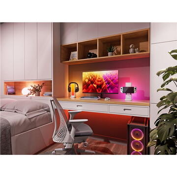 Nanoleaf Pegboard Desk Dock, white