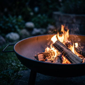 Adler Garden Fire Pit 58 cm, Steel Outdoor Fire Bowl for Wood and Wood Briquettes,